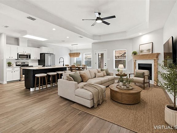 2nd image of 6906 Windy Cove Cir