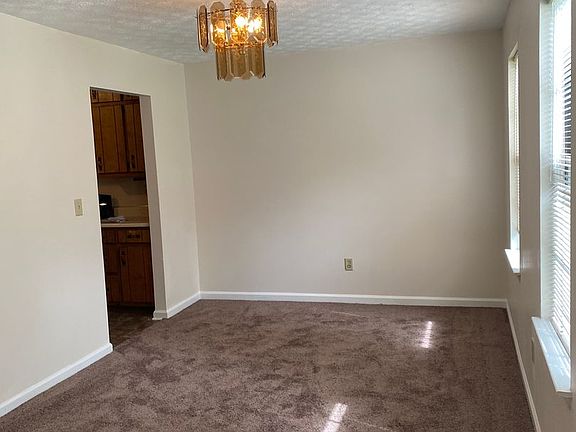 2nd image of 5870 Sheldon Ct #A
