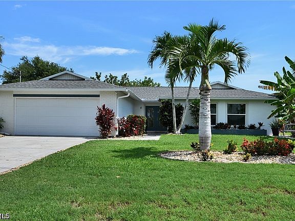 2nd image of 905 SW 52nd St