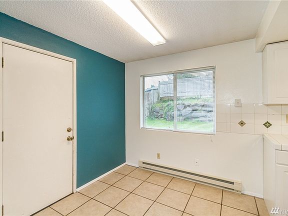 4th image of 811 87th Ave NE