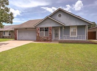 464 E 141st Pl S, Glenpool, OK 74033