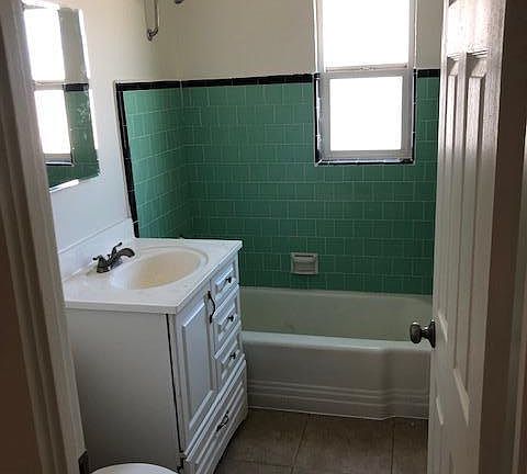 3rd image of 11129 W Nebraska Ave