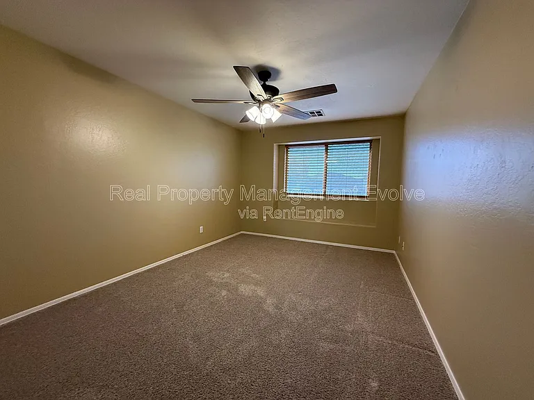 8014 W Pima St — Photo 31
