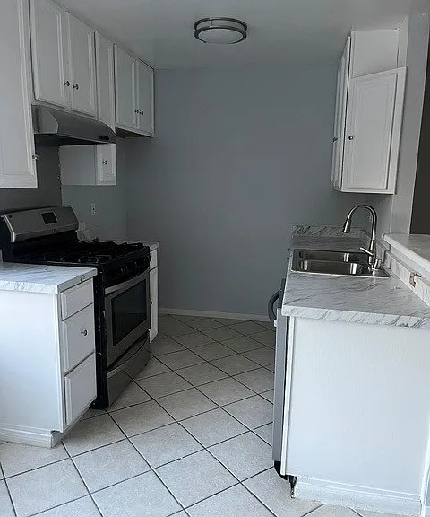 21000 Parthenia St #5 — Photo 4