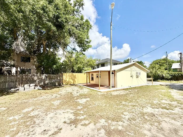 335 E Central Ave — Photo 36