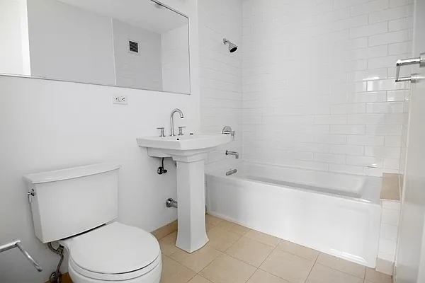 Rented by Brooklyn Heights Real Estate Inc | media 35