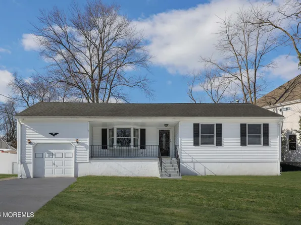 6 Chestnut Drive, Hazlet, NJ 07730