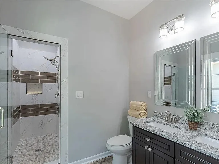 1569 Jonesboro Rd SE — Photo 15