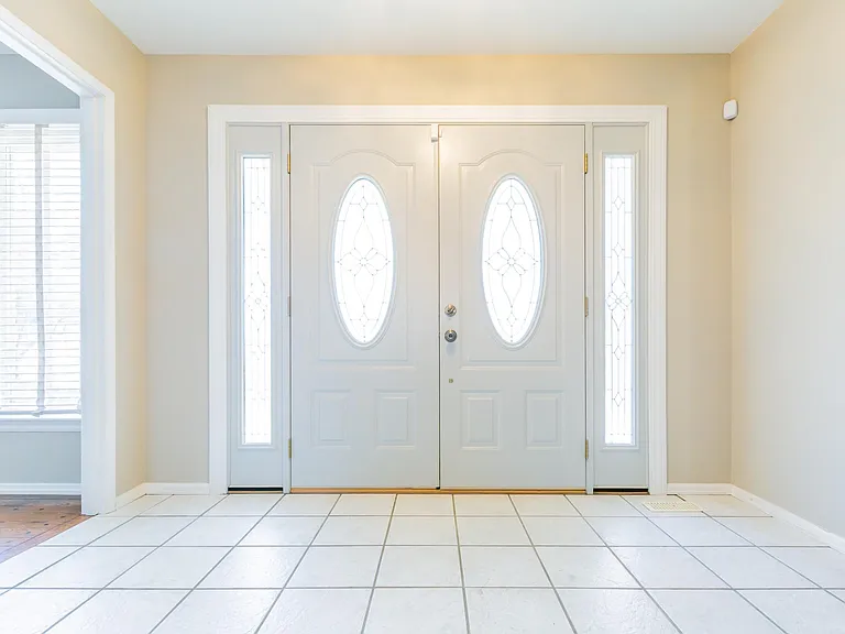 15222 Kempwood Dr — Photo 2