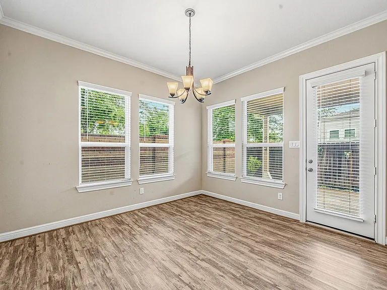 9908 Prairie House Ln — Photo 12