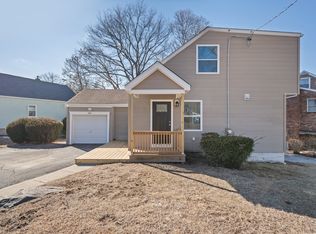 235 Pilgrim Rd, Bridgeport, CT 06610