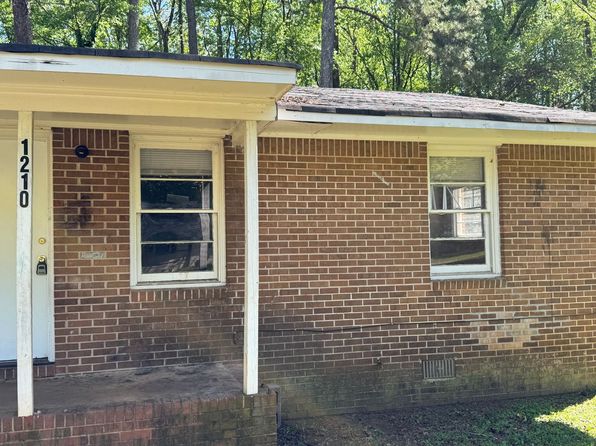 1210 Dewey St