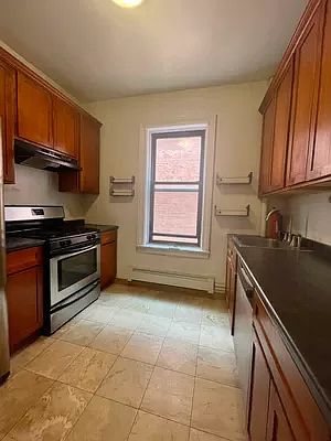 3rd image of 661 Sterling Pl APT 3