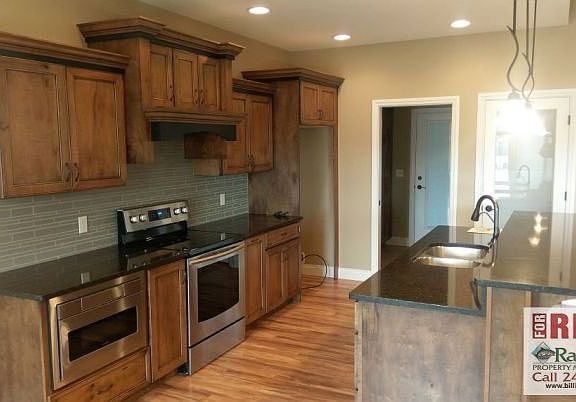 2nd image of 3039 Golden Acres Dr