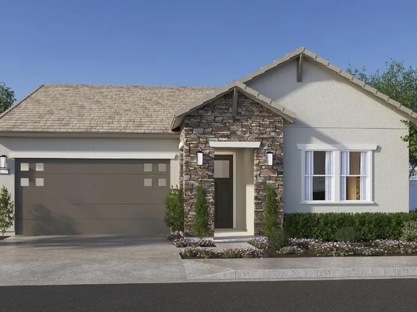2453 N Newhaven Way, Clovis, CA 93619