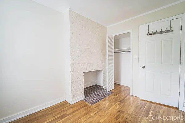 Rented by City Connections Realty | media 23