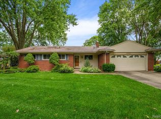 32460 Dunford St, Farmington Hills, MI