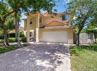 9200 SW 212th Ter, Cutler Bay, FL 33189