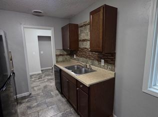 1739 S Glenn St, Wichita, KS 67213