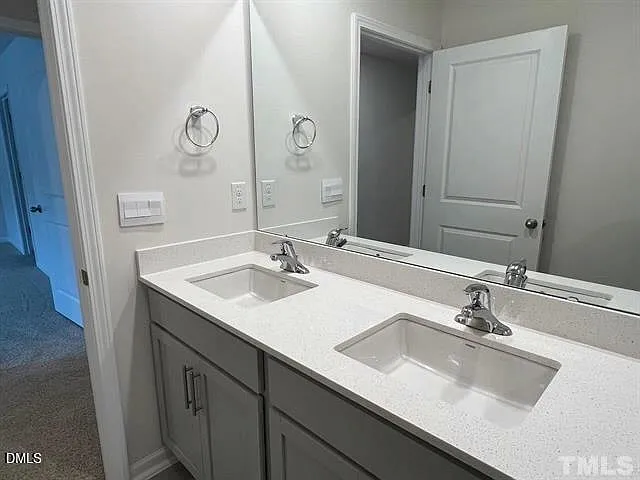 123 David Hill Dr — Photo 17