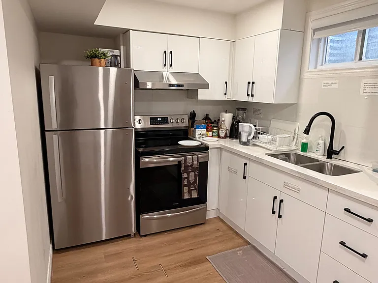 43 Bordeaux Cir #B1 — Photo 17