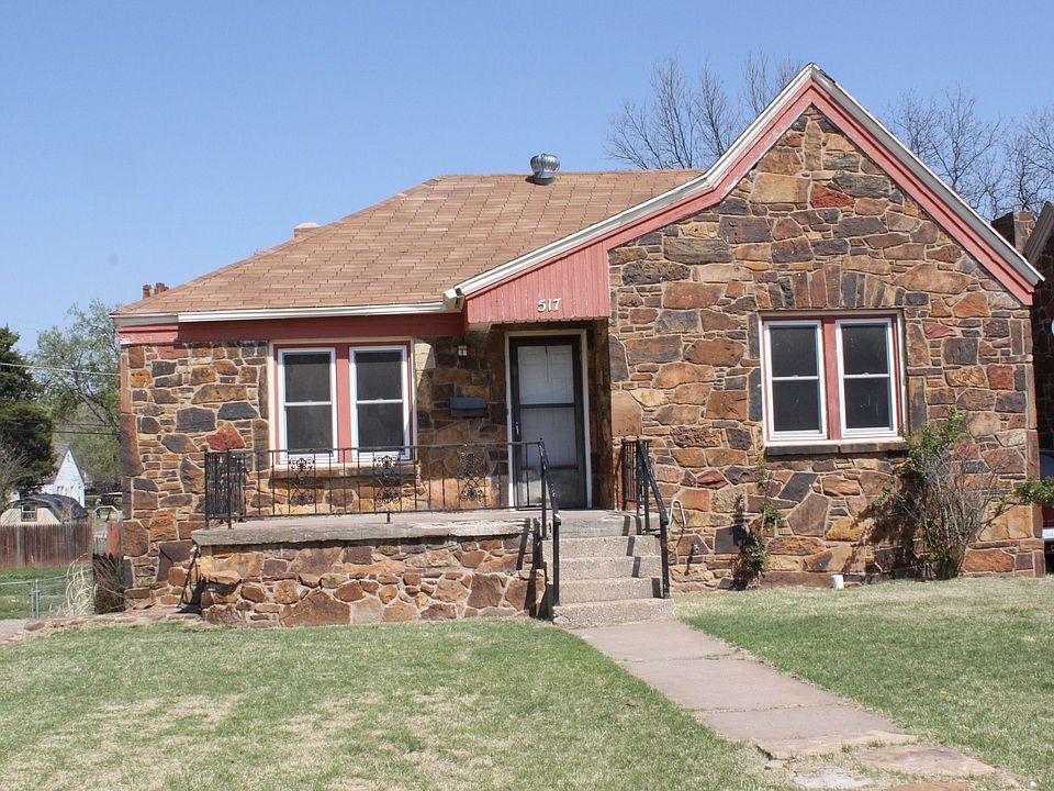1st image of 517 SW 35th St