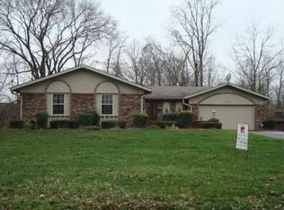 726 Woodcreek Ct, Greenwood, IN 46142