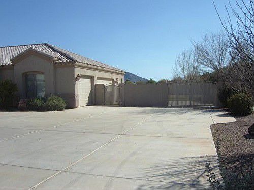 2nd image of 2553 E Ridgewood Ln