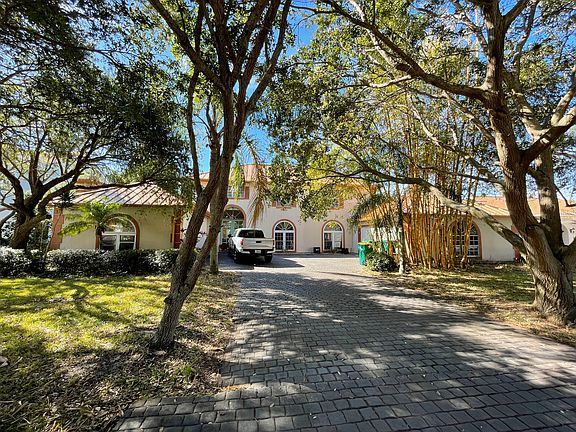 3rd image of 584 Hawksbill Island Dr