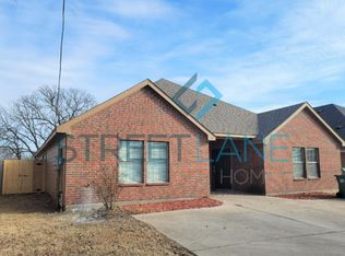 1202 Mulkey Ln #B, Denton, TX 76209