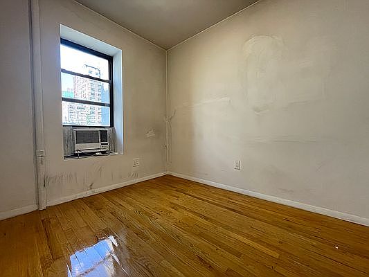 4th image of 536 E 82nd St #Ap1f
