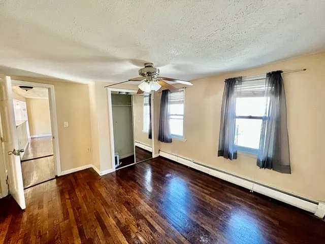 2 bed, 600 sqft, $2,300 — Photo 3