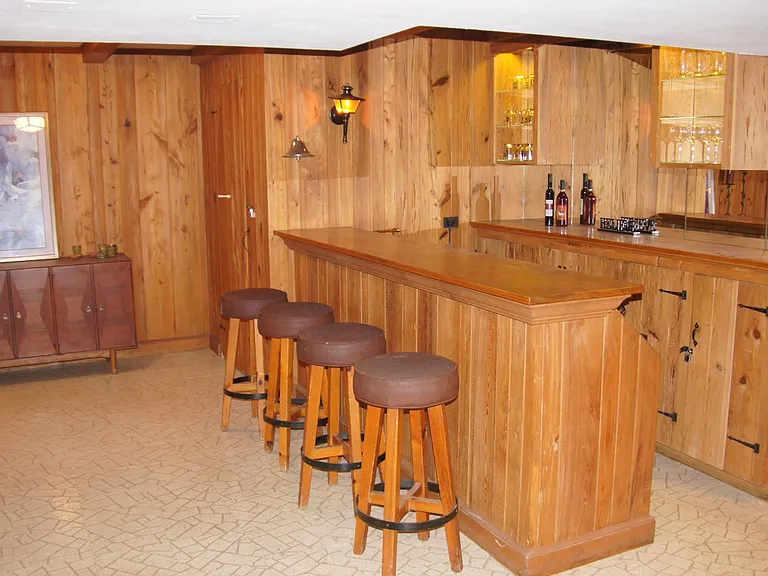 460 Highcrest Dr — Photo 36