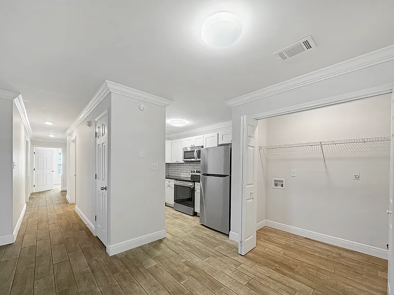 Robertsdale Village Apartments — Photo 68