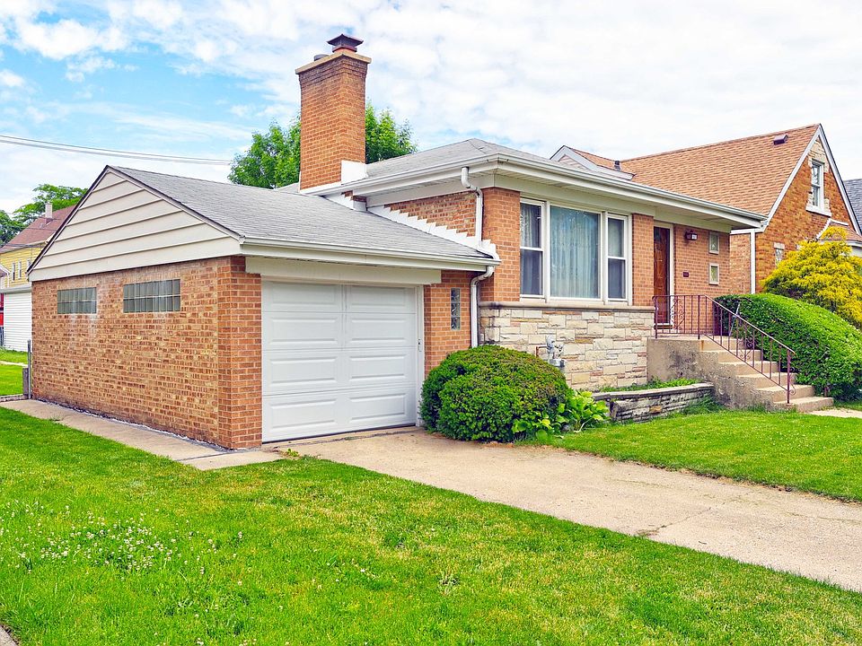 2nd image of 5716 W Gunnison St