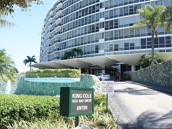 3rd image of 900 Bay Dr APT 213
