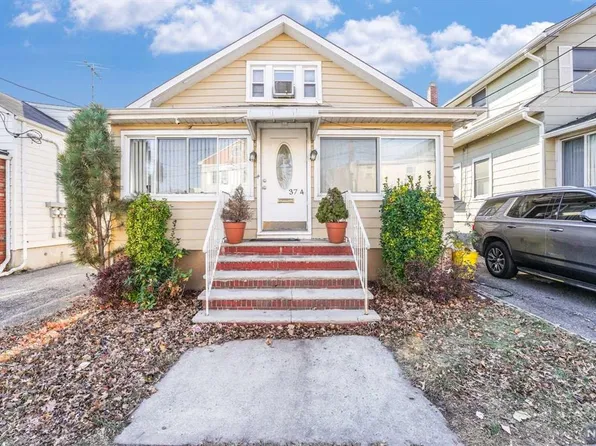 374 Roosevelt St, Fairview, NJ 07022