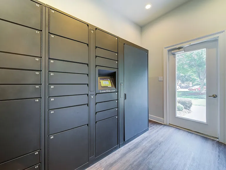 24-Hour Package Lockers