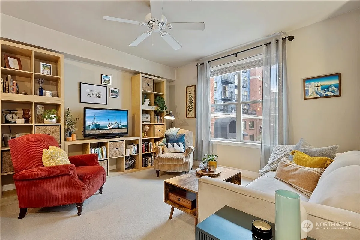 910 Harris Avenue #207 photo 1