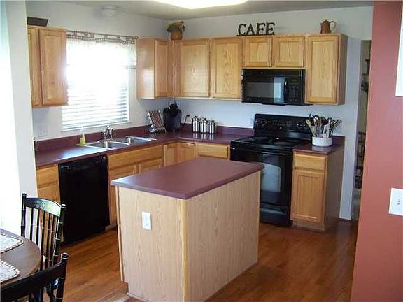 5th image of 5 Caboose Cir