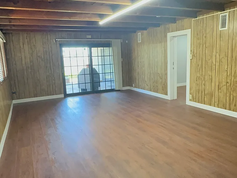 7976 San Marino Dr — Photo 19