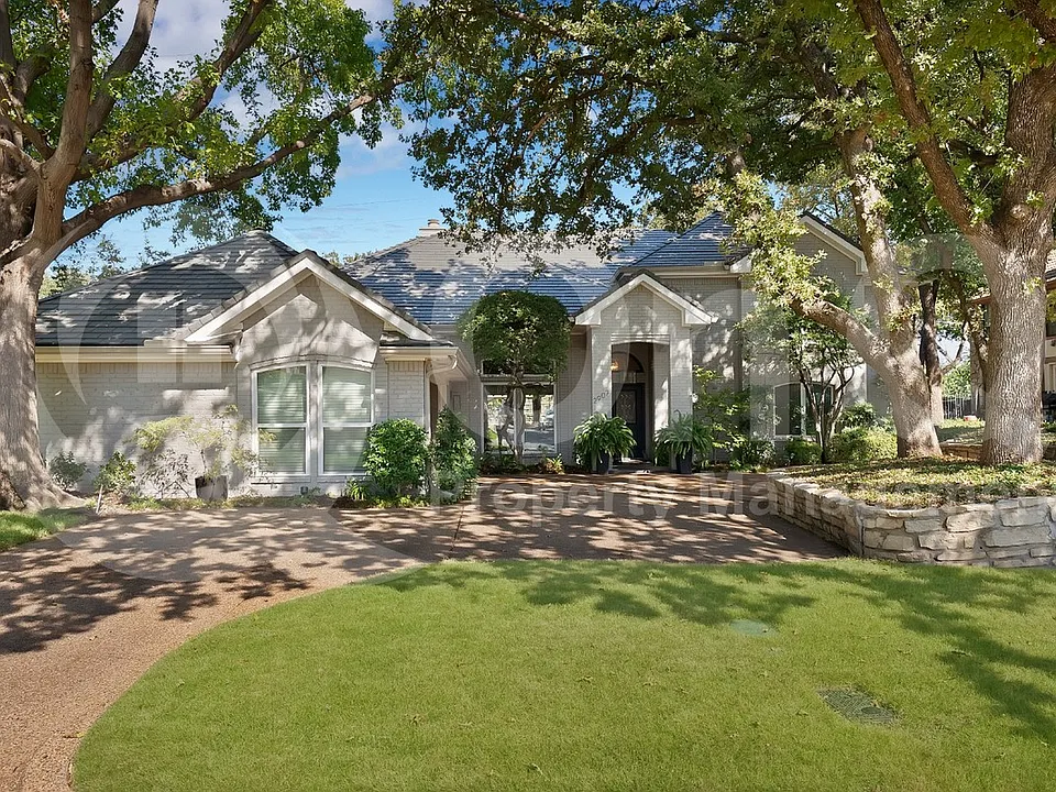2907 Arbor Oaks Dr