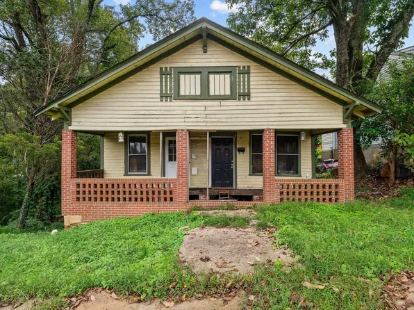 118 Alcott St, Sanford, NC 27330