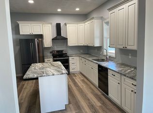 108 Jackson St, Jackson Center, OH 45334