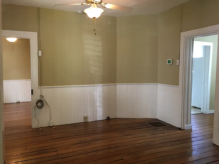 409 Spring St — Photo 5