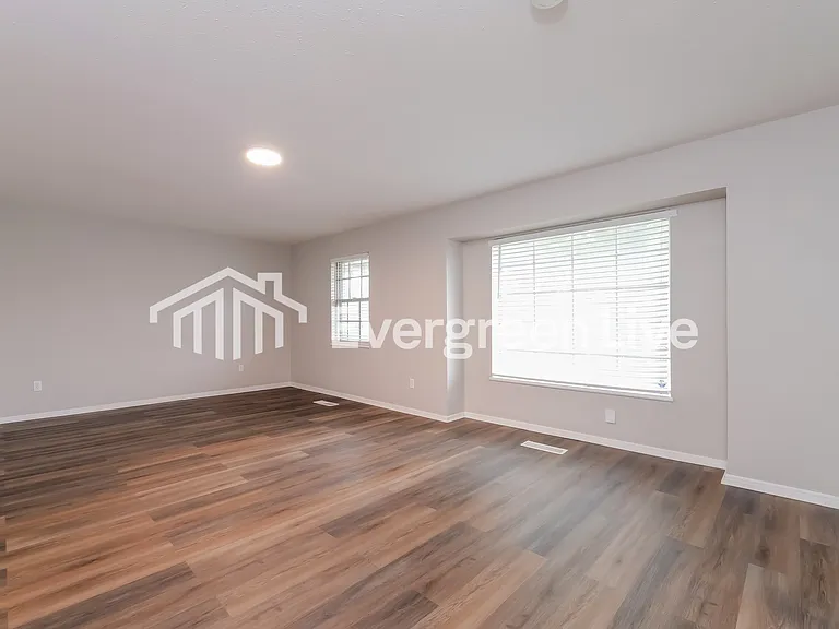 1322 NW 85th St — Photo 4