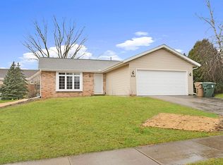 3134 Keswick Dr, Madison, WI 53719