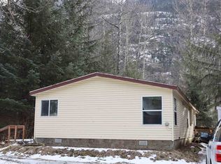 22 Liarsville Rd, Skagway, AK 99840
