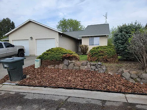 1005 Bloom Ave #B Photo 1