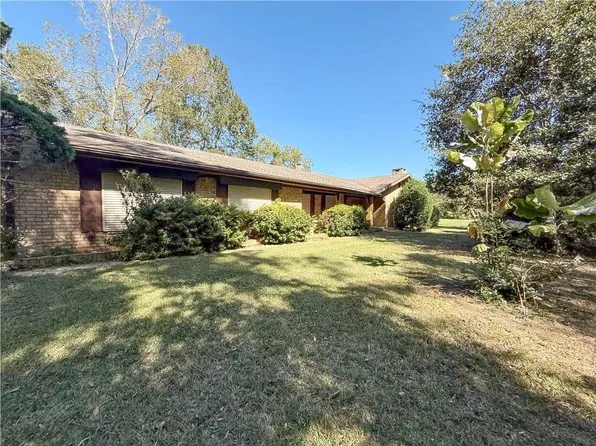 933 Edwards Ave, Fairhope, AL 36532